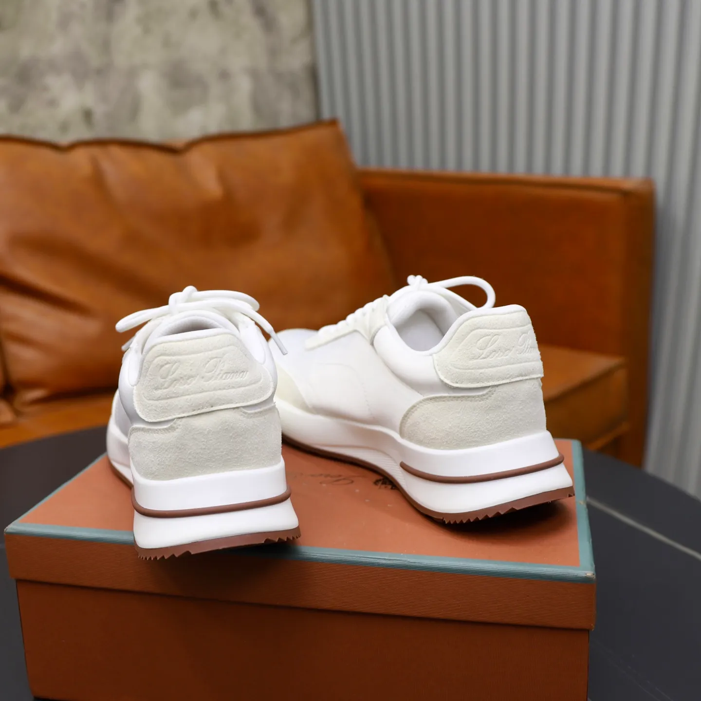Ex-factory price: 462💰Loropiana LP men's shoes ♞size; 38-44 "45. Customized" original leather splicing. It is really easy to wear, lazy, relaxed, casual, perfect comfort, and there are many color choices, and they all look good with clothes. Is it true that Loropiana can bring social value? “Loropiana is the best thing money can buy”